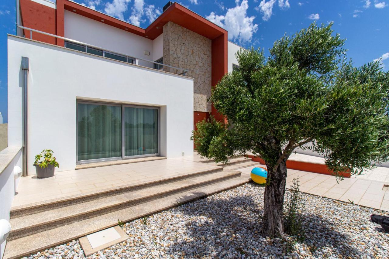 O Cantinho Entre A Ria E O Mar - With Hot Water Pool All Year Round Torreira Exterior photo